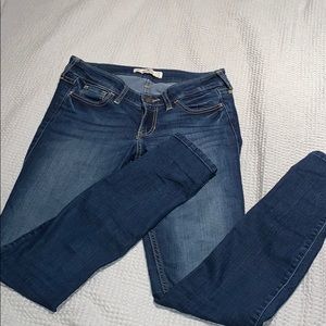 Hollister skinny blue jean